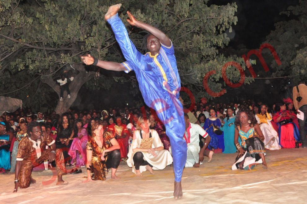 Ndeye+Gueye+Sabar http://www.seneweb.com/news/People/sabar-de-tfm-quand-ndeye-ndack-amina-potee-et-ndeye-gueye-se-rivalisent-de-pas-de-danse_n_56573.html