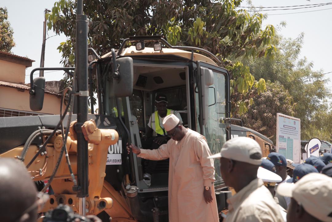 D Senclavement De S Dhiou Les Travaux De Construction De La Rive