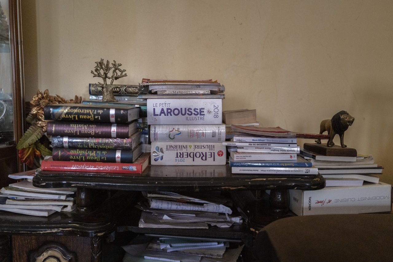 «Je ne l’ai jamais vue sans un livre à la main» : sur les traces de Diary Sow au Sénégal