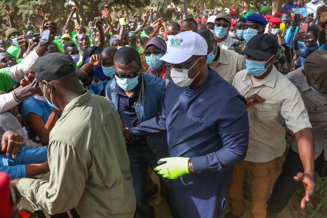 Relance Cleaning 20 - Redémarrage du « Cleaning Day » : Le président Macky Sall participe au « Besup Sétal »