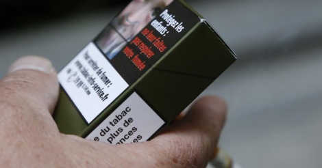 Premiers pots de tabac à rouler neutres chez les buralistes français