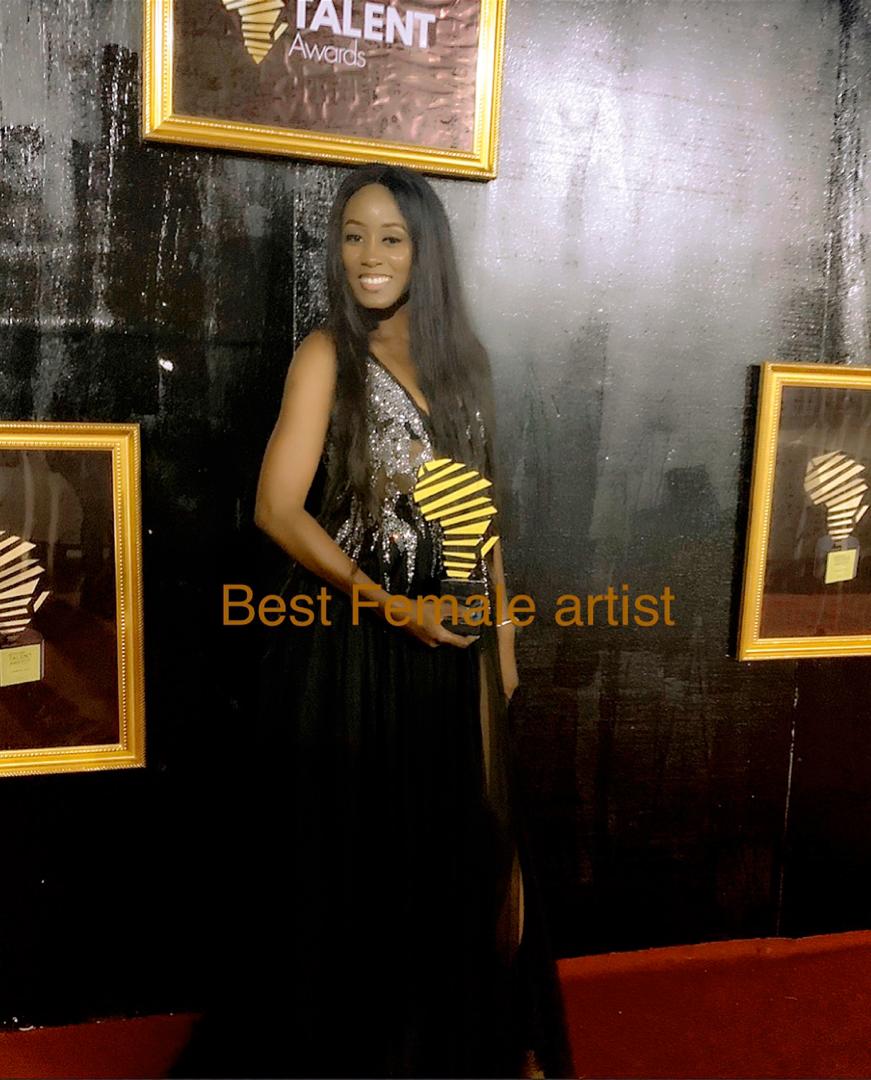 [Photos-Vidéo] African Talent Awards 2019 : Queen Biz primée meilleur artiste féminin d'Afrique à Abidjan