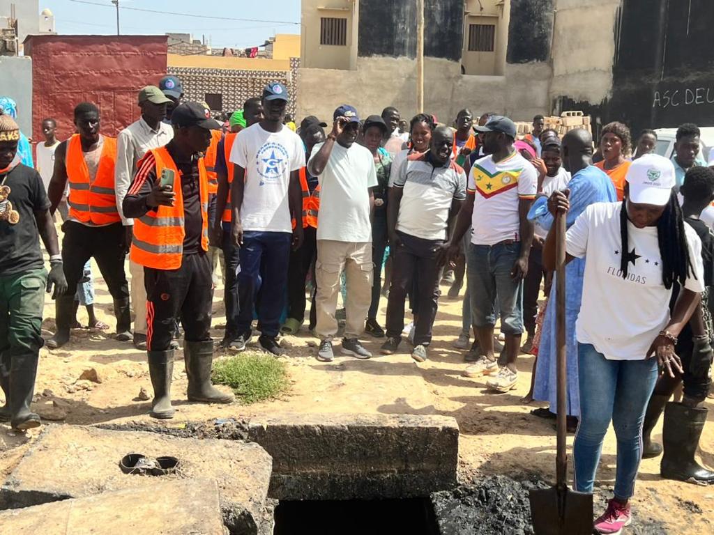 Images Actions Pr Hivernages Mbao La Jeunesse Du Maire Abdou Karim Sall Pied D Oeuvre