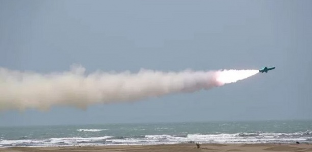 L'Iran dit avoir testé avec succès de nouveaux missiles de croisière