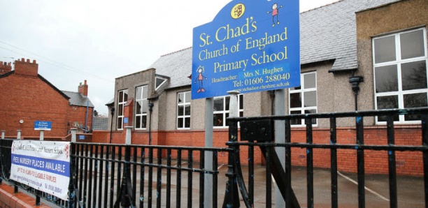 Les écoles britanniques vont fermer en raison de l'épidémie de coronavirus