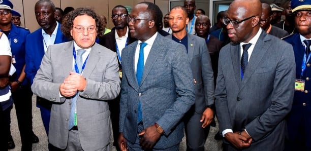 AIBD : climatisation, bagages, sécurité, le constat alarmant du ministre Diémé