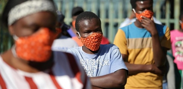 Coronavirus: le port du masque obligatoire en Afrique du Sud