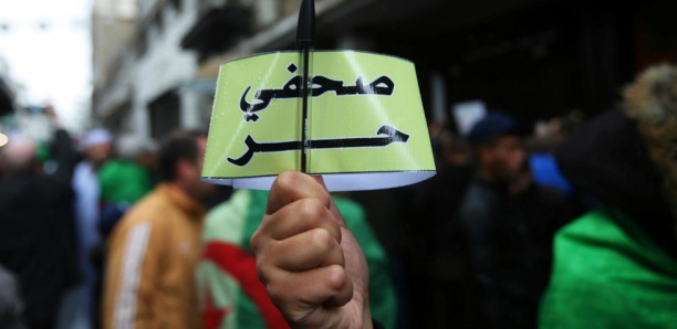 Algérie : nouvelles manifestations contre le "système", les journalistes en première ligne