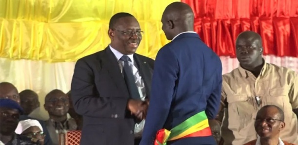 Macky Sall met en garde les Maires et souligne l'exception Babacar Diop