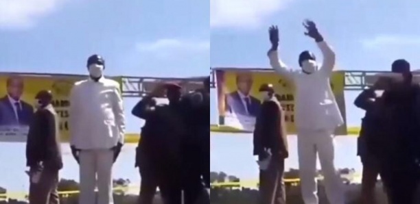 Alpha Condé danse pendant que l’hymne de la Guinée est exécuté