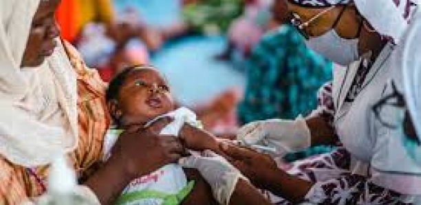 Kaffrine révolutionne la vaccination infantile avec l’introduction du vaccin hexavalent
