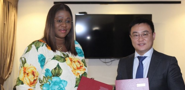 Signature d’un protocole d’accord entre Huawei et le Ministère de la jeunesse sénégalais pour favoriser l’inclusion numérique