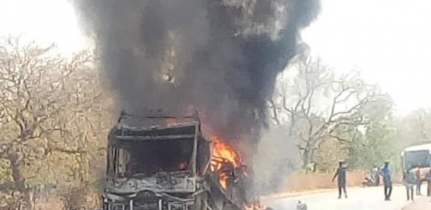 Mali-Terrorisme : 33 personnes brûlées vives dans un bus
