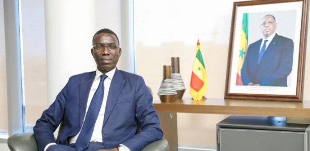 Passation de service : l’étonnant geste de l’ex-ministre Dame Diop