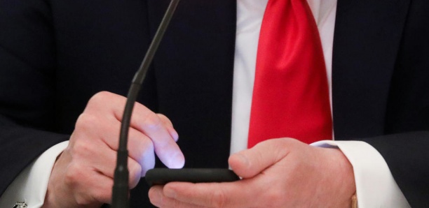Twitter masque un nouveau contenu de Donald Trump, jugé "abusif"
