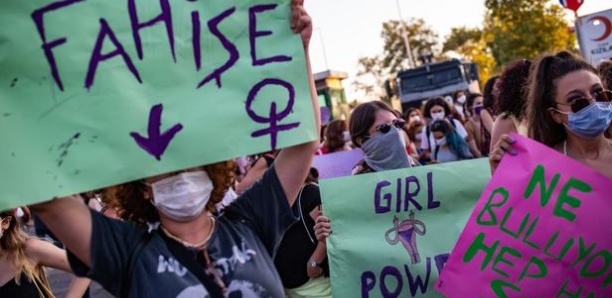 Turquie: des milliers de femmes manifestent contre les violences