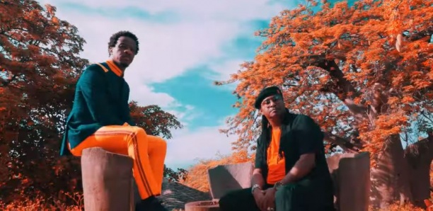 SMARTY FEAT AWADI - Sale temps