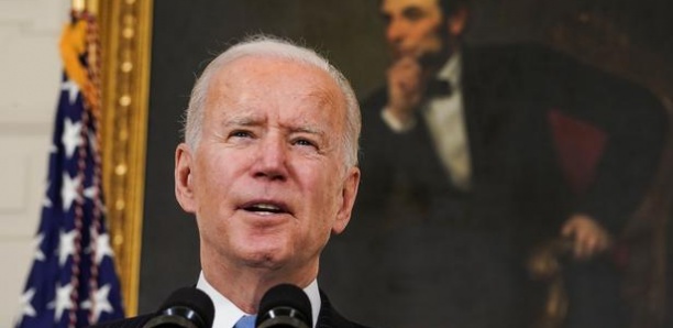 Biden promet suffisamment de vaccins pour tous les adultes américains «d'ici fin mai»