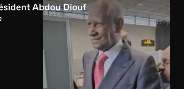 France: Vote de l'ancien Président Abdou Diouf