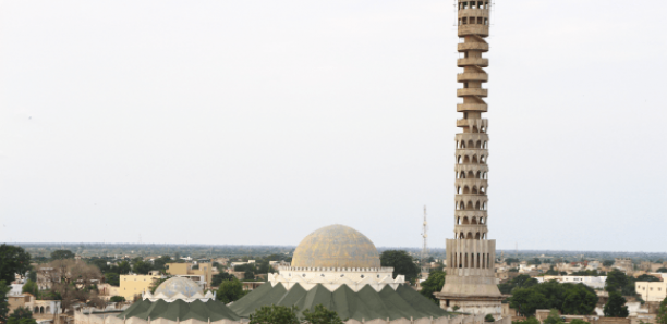 Grande mosquée de Tivaouane : Macky Sall décaisse 1 milliard F Cfa pour la finalisation du chantier