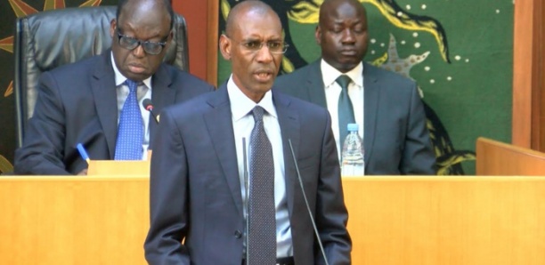 Assemblée : Macky appelle Abdoulaye Daouda Diallo  en pleine session