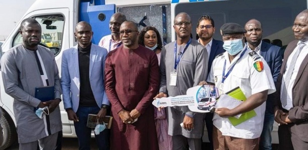 Remise d'une ambulance au Service de contrôle sanitaire de l'aéroport : Le Sénégal parmi les pays qui ont bien géré la pandémie