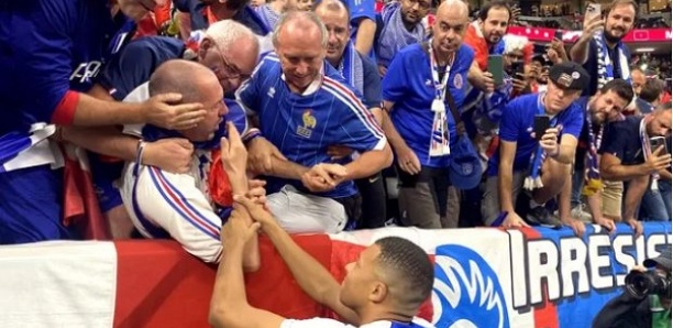 Un fan assommé par Mbappé avant France-Maroc: "Je n'ai même pas réalisé qu'il était venu me voir"