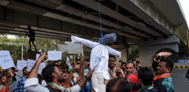 Inde: une jeune femme victime de viol est brûlée vive sur le chemin du tribunal