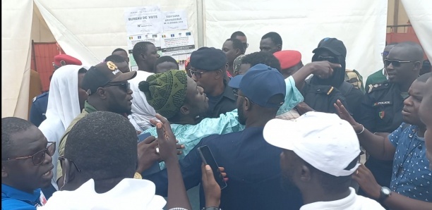 Magal de Mbacké Baary : le khalife donne la parole au responsable de Pastef, le sous-préfet s’y oppose