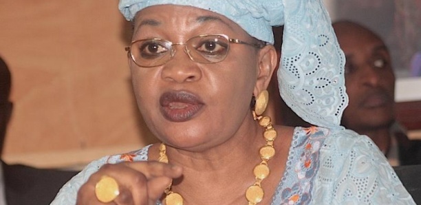 Aida Mbodj :" Au Sénégal, les femmes sont à genoux"