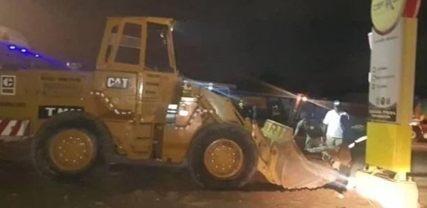 Direct • Urgent - Les images du déguerpissement au Stade Léopold Sédar Senghor