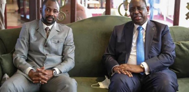 Visite de travail et d'amitié au Mali : Macky Sall se recueille au mausolée d'IBK