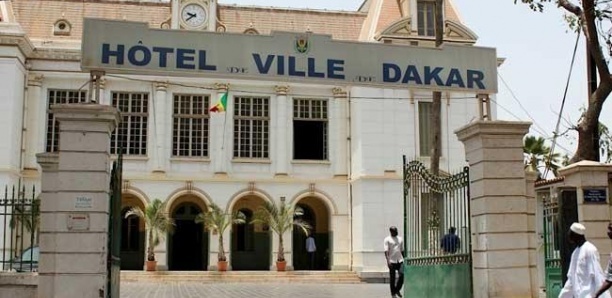 Ville de Dakar : Violente bagarre entre conseillers municipaux pro et anti-suppression