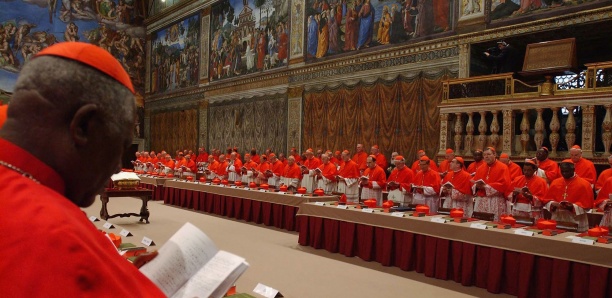 Le conclave qui élira le prochain pape débutera le 7 mai