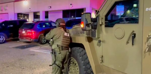 Etats-Unis: plus de 100 migrants arrêtés en boîte de nuit