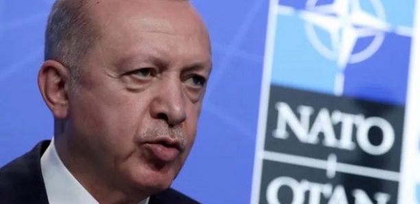 Erdogan menace de bloquer l’adhésion de la Suède et la Finlande à l’OTAN