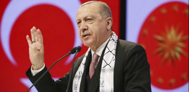 Turquie: Erdogan revendique la victoire à la présidentielle