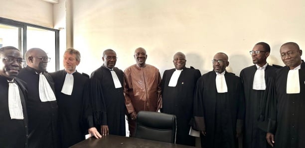 Les avocats de Farba Ngom s’expriment face à la presse ce 13 mai