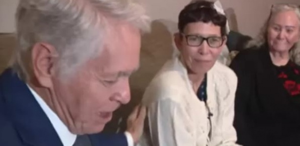 Kidnappée par sa babysitteuse à l’âge de 22 mois, elle retrouve ses vrais parents 51 ans plus tard
