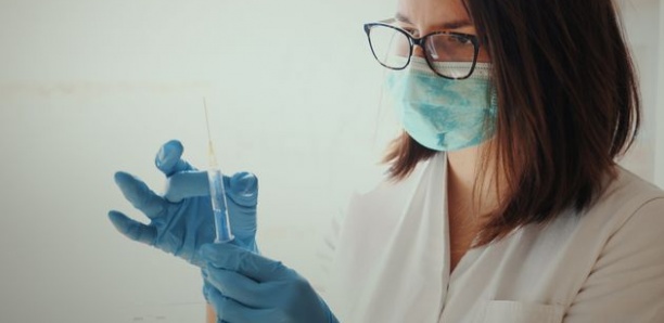 3e dose de vaccin élargie: les Français qui pourraient en bénéficier