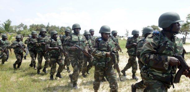 Nigeria: plus de 30 soldats et policiers arrêtés pour vente présumée d’armes à des groupes armés