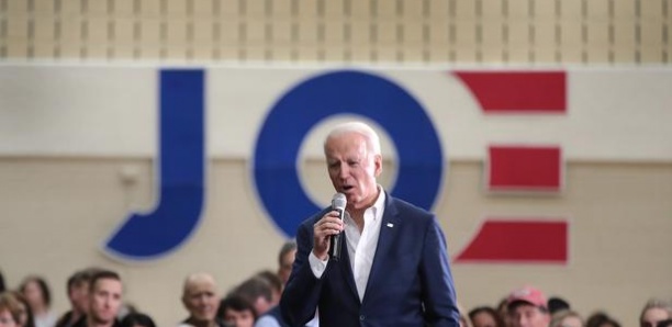 Joe Biden, qui se dit «candidat au Sénat», accumule les bourdes avant un vote clé