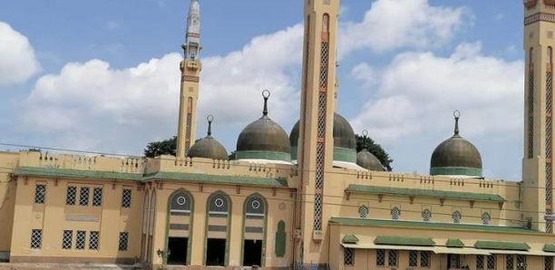 Guinée : Les mosquées et églises désormais ouvertes les vendredis et dimanches