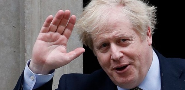 Covid-19 : Le PM britannique Boris Johnson sort de l'hôpital et remercie les soignants