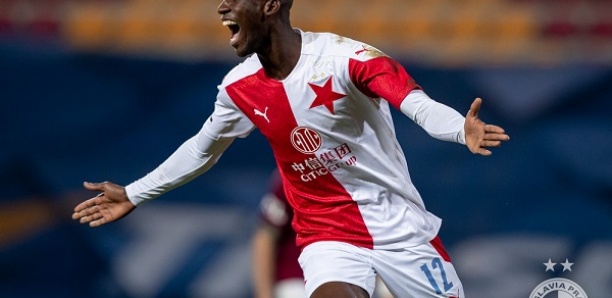 Championship : Le coach de Stoke City confiant pour Abdallah Sima