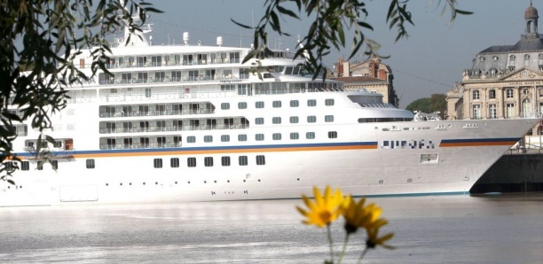 Coronavirus : 6 000 passagers bloqués sur un navire de croisière près de Rome