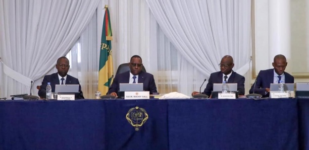 Le Gir sur la dissolution du gouvernement : "Le président n’a plus de temps à perdre"