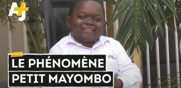 L'incroyable histoire de Petit Mayombo, le nain devenu star du web