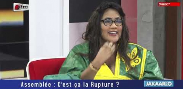 Leila Sow : "Sénégal dafeu beuri nafékh, Macky Sall dafeu wara dissoudre assemblée bi"
