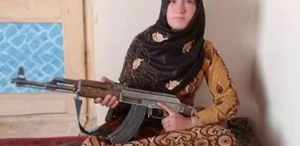 Une ado afghane abat deux talibans qui ont tué ses parents et devient une star des réseaux sociaux